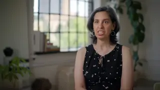 Klimaatjournalist Beth Gardiner: de plasticcrisis begint bij de producent, dus laat die betalen