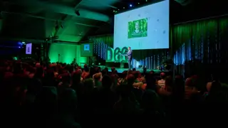 D66 congres: Halveer de CO2 uitstoot van de luchtvaart in 2030